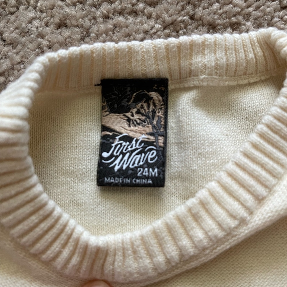 First Wave Sweater - Picture 2 of 3